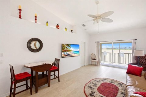 Condo in Punta Gorda, Florida, 3 bedrooms № 2219256 - photo 6