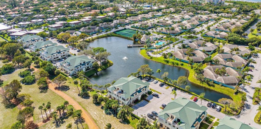 Condominio en Jupiter, Florida, 3 dormitorios  № 1172353