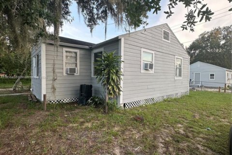House in Sebring, Florida 2 bedrooms, 77.02 sq.m. № 1882015 - photo 10