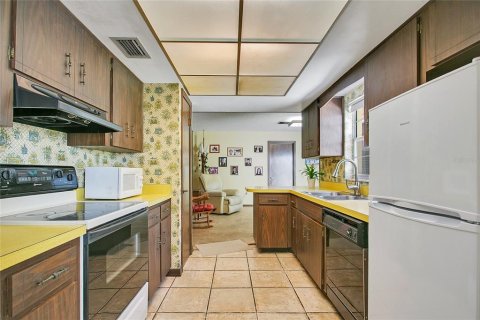 Casa en venta en Orlando, Florida, 4 dormitorios, 134.8 m2 № 1905418 - foto 14