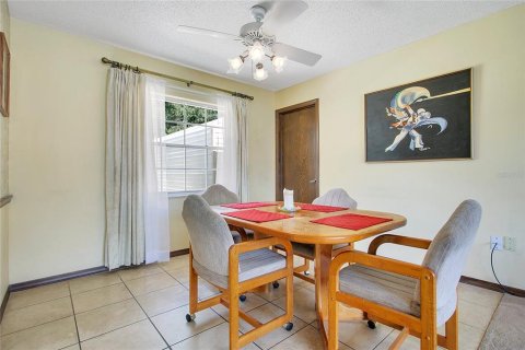 Casa en venta en Orlando, Florida, 4 dormitorios, 134.8 m2 № 1905418 - foto 8