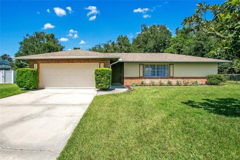 Casa en venta en Orlando, Florida, 4 dormitorios, 134.8 m2 № 1905418 - foto 1
