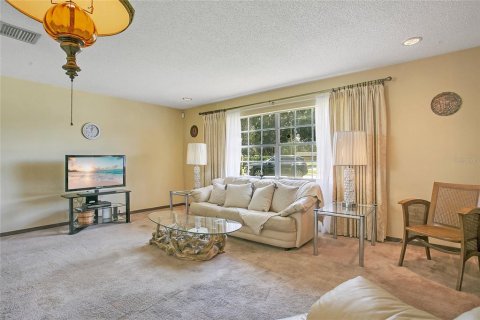 Casa en venta en Orlando, Florida, 4 dormitorios, 134.8 m2 № 1905418 - foto 4