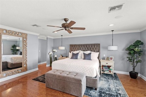 House in Orlando, Florida 4 bedrooms, 436.18 sq.m. № 1772000 - photo 24