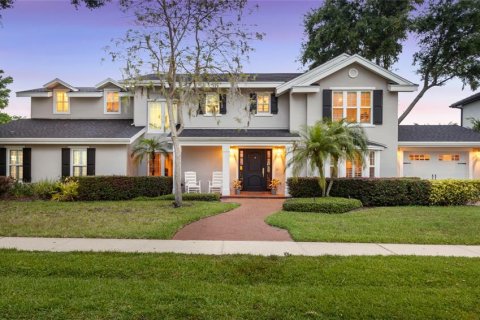 House in Orlando, Florida 4 bedrooms, 436.18 sq.m. № 1772000 - photo 2