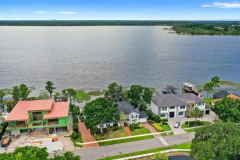 House in Orlando, Florida 4 bedrooms, 436.18 sq.m. № 1772000 - photo 4