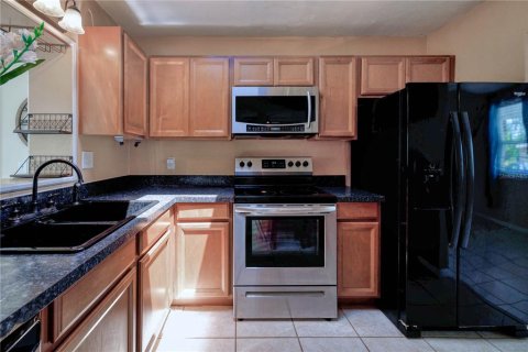 House in Port Charlotte, Florida 3 bedrooms, 135.27 sq.m. № 1906251 - photo 7