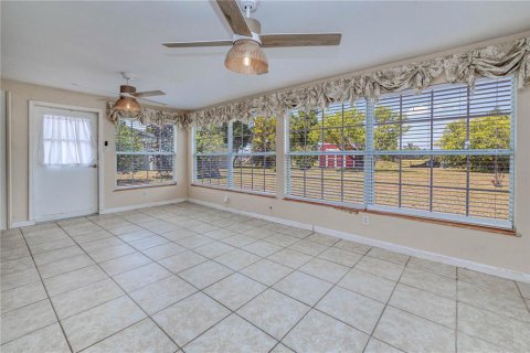 House in Port Charlotte, Florida 3 bedrooms, 135.27 sq.m. № 1906251 - photo 20