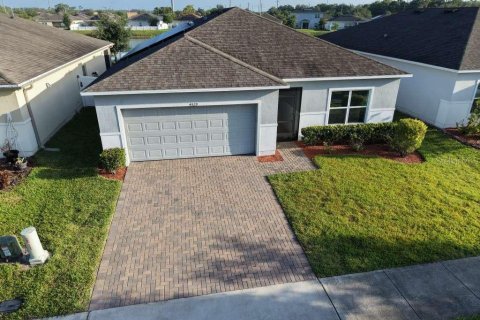 House in Kissimmee, Florida 3 bedrooms, 162.86 sq.m. № 2100965