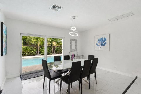 Villa ou maison à louer à Hollywood, Floride: 4 chambres, 198.9 m2 № 2261700 - photo 7
