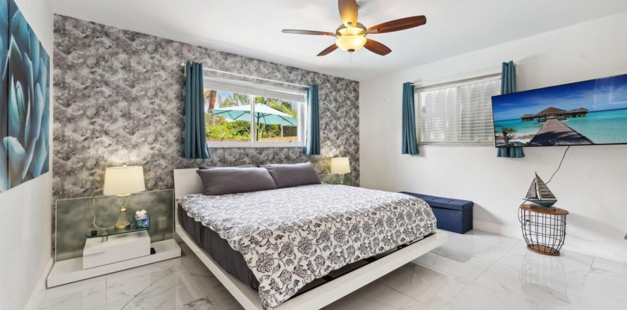 Villa ou maison à Hollywood, Floride 4 chambres, 198.9 m2 № 2261700