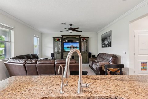 Casa en venta en Orlando, Florida, 3 dormitorios, 162.95 m2 № 1908641 - foto 12