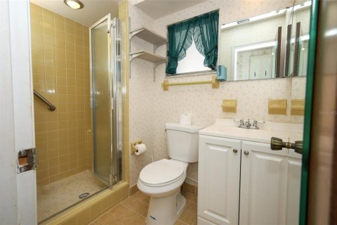 House in Altamonte Springs, Florida 3 bedrooms, 199.93 sq.m. № 2234343 - photo 28
