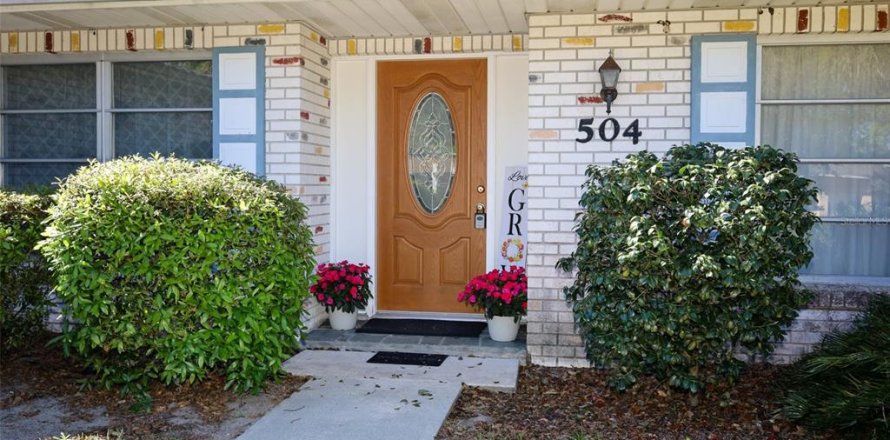 House in Altamonte Springs, Florida 3 bedrooms, 199.93 sq.m. № 2234343