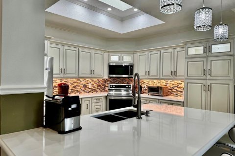 Villa ou maison à vendre à Spring Hill, Floride: 3 chambres, 254.92 m2 № 2107704 - photo 3