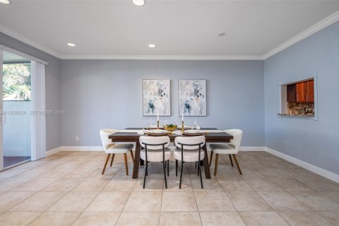 Touwnhouse à vendre à Cooper City, Floride: 3 chambres, 184.41 m2 № 2020890 - photo 10