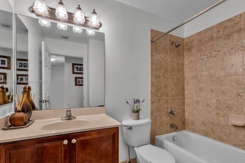 Touwnhouse à vendre à Cooper City, Floride: 3 chambres, 184.41 m2 № 2020890 - photo 18