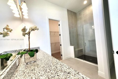 House in Westlake, Florida 3 bedrooms, 198.07 sq.m. № 2005201 - photo 19