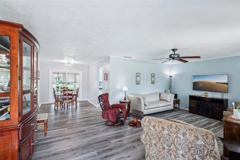 House in Ocala, Florida 2 bedrooms, 106.28 sq.m. № 1749237 - photo 4