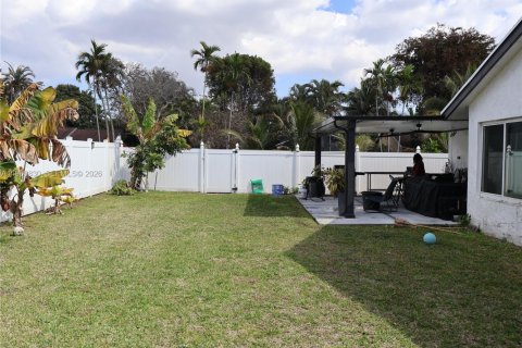 Casa en alquiler en Margate, Florida, 3 dormitorios, 141.77 m2 № 2029576 - foto 24