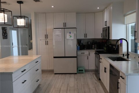 Casa en alquiler en Margate, Florida, 3 dormitorios, 141.77 m2 № 2029576 - foto 15