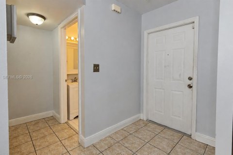 Touwnhouse à louer à Miami, Floride: 3 chambres, 122.54 m2 № 2240602 - photo 28