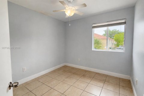 Touwnhouse à louer à Miami, Floride: 3 chambres, 122.54 m2 № 2240602 - photo 26