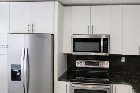 Touwnhouse à Miami, Floride 3 chambres, 122.54 m2 № 2240602