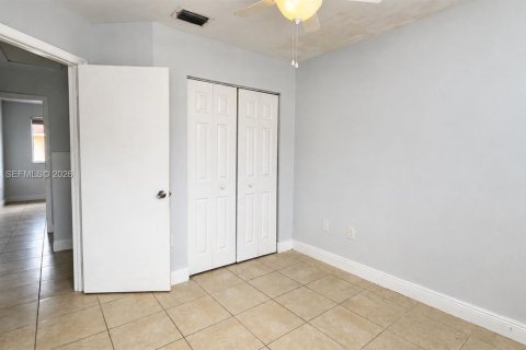 Touwnhouse à louer à Miami, Floride: 3 chambres, 122.54 m2 № 2240602 - photo 27