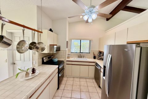 Villa ou maison à vendre à Palmetto Bay, Floride: 3 chambres, 146.79 m2 № 2429859 - photo 6