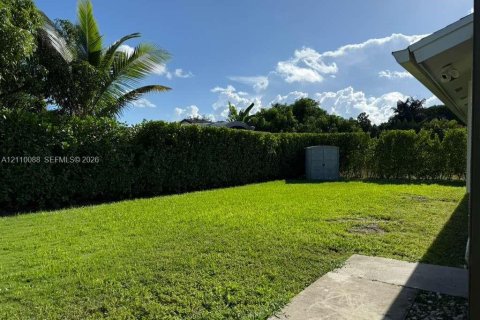Villa ou maison à vendre à Palmetto Bay, Floride: 3 chambres, 146.79 m2 № 2429859 - photo 23