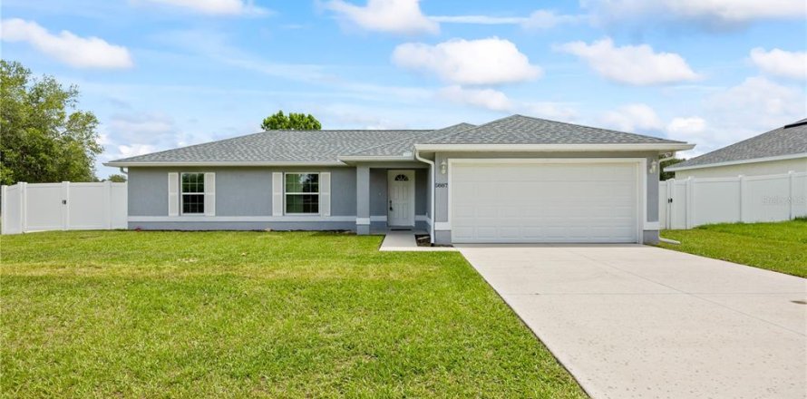 Casa en Ocala, Florida 3 dormitorios, 127.93 m2 № 2280204
