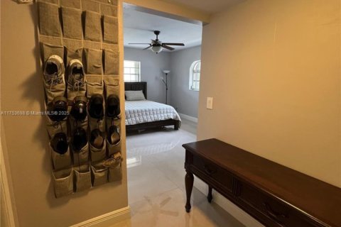 Condo in Miami, Florida, 2 bedrooms  № 1502563 - photo 16