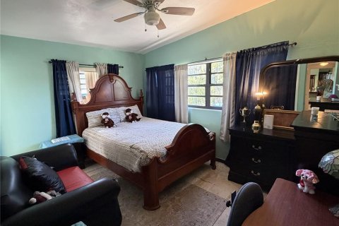 House in Orlando, Florida 3 bedrooms, 171.4 sq.m. № 2430335 - photo 8