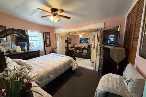 House in Orlando, Florida 3 bedrooms, 171.4 sq.m. № 2430335 - photo 5