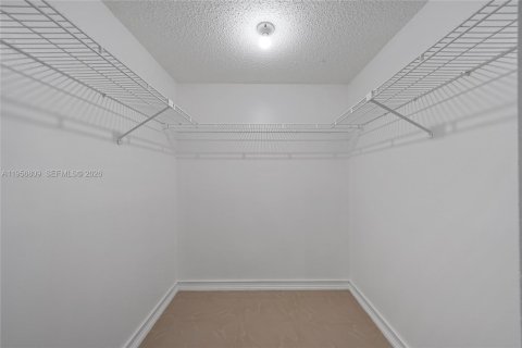 Купить кондоминиум в Уэстон, Флорида 2 спальни, 102.75м2, № 2019869 - фото 28