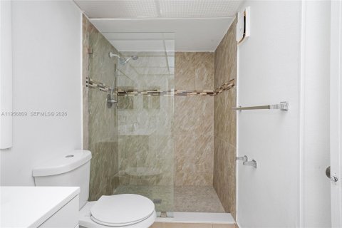 Купить кондоминиум в Уэстон, Флорида 2 спальни, 102.75м2, № 2019869 - фото 18