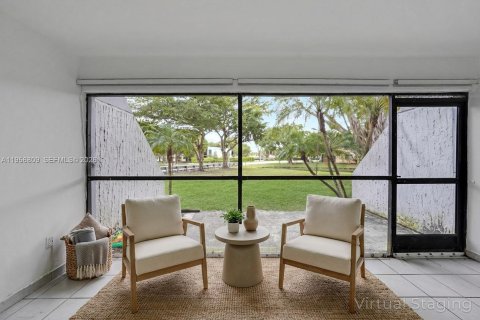 Купить кондоминиум в Уэстон, Флорида 2 спальни, 102.75м2, № 2019869 - фото 8