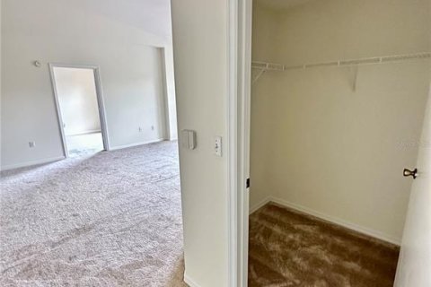 Condo in Orlando, Florida, 1 bedroom  № 1857995 - photo 9