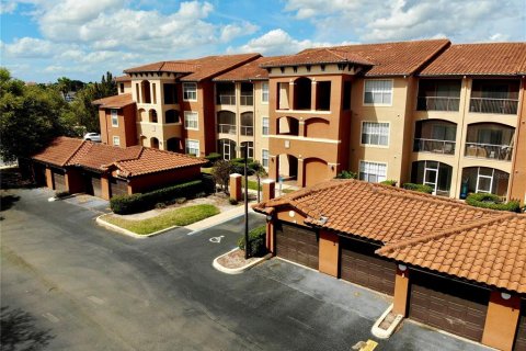 Condo in Orlando, Florida, 1 bedroom  № 1857995 - photo 13