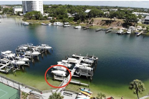 Condominio en venta en Destin, Florida, 2 dormitorios, 108.6 m2 № 562268 - foto 1