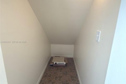 Townhouse in Miami, Florida 3 bedrooms, 93.83 sq.m. № 2069113 - photo 11