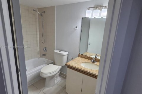 Condo in Coral Springs, Florida, 3 bedrooms  № 2091384 - photo 13