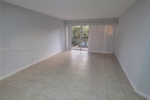 Condo in Coral Springs, Florida, 3 bedrooms  № 2091384 - photo 10
