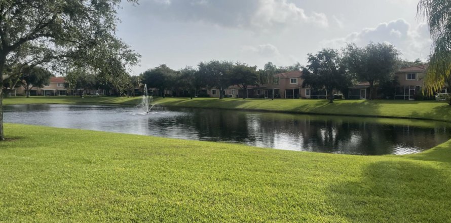 Casa en Boynton Beach, Florida 3 dormitorios, 111.39 m2 № 1163023