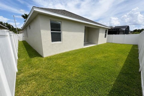 House in Kissimmee, Florida 4 bedrooms, 165.74 sq.m. № 2322430 - photo 17