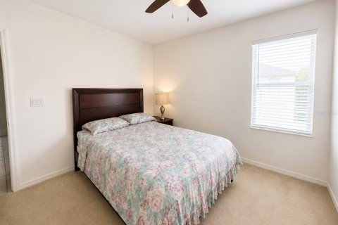 House in Kissimmee, Florida 4 bedrooms, 165.74 sq.m. № 2322430 - photo 12