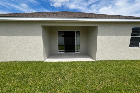 House in Kissimmee, Florida 4 bedrooms, 165.74 sq.m. № 2322430 - photo 18