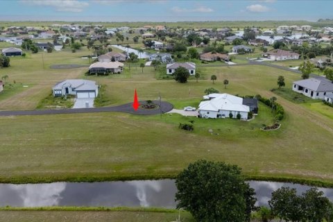 Land in Punta Gorda, Florida № 1789549 - photo 1