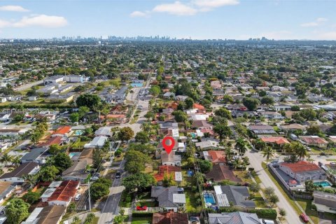 Casa en venta en Miami, Florida, 3 dormitorios, 120.96 m2 № 1999890 - foto 21